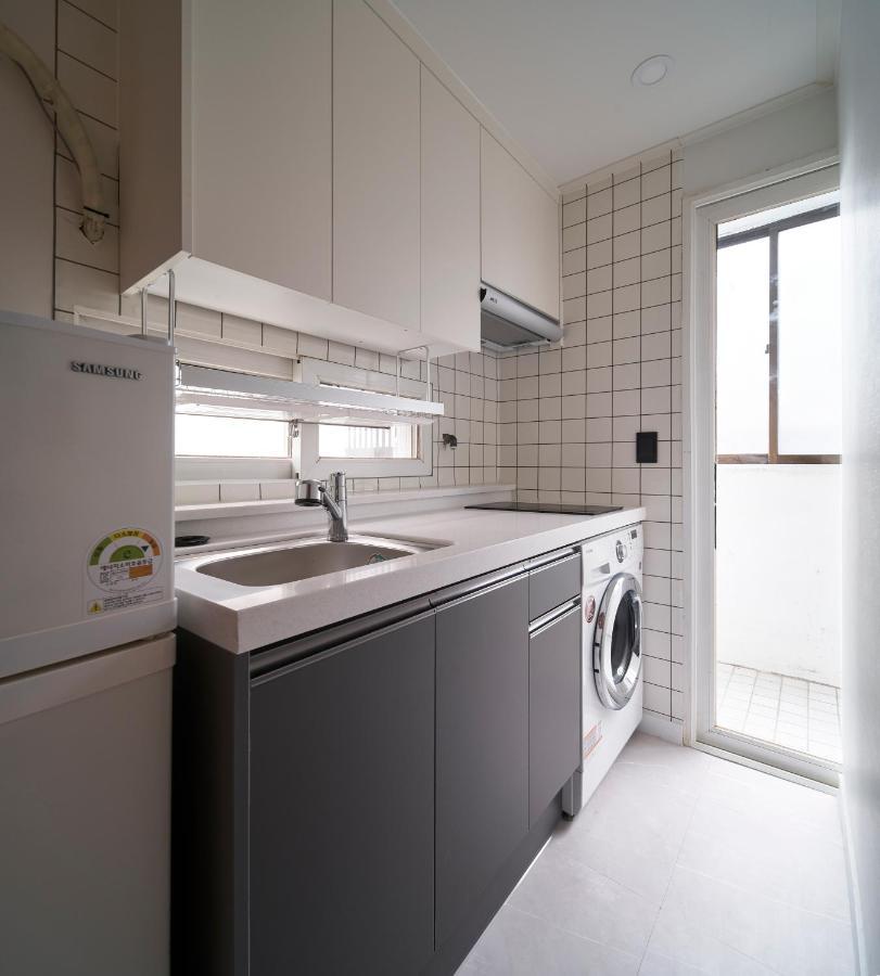 Jinsim House In Hongdea Apartment Seoul Exterior photo