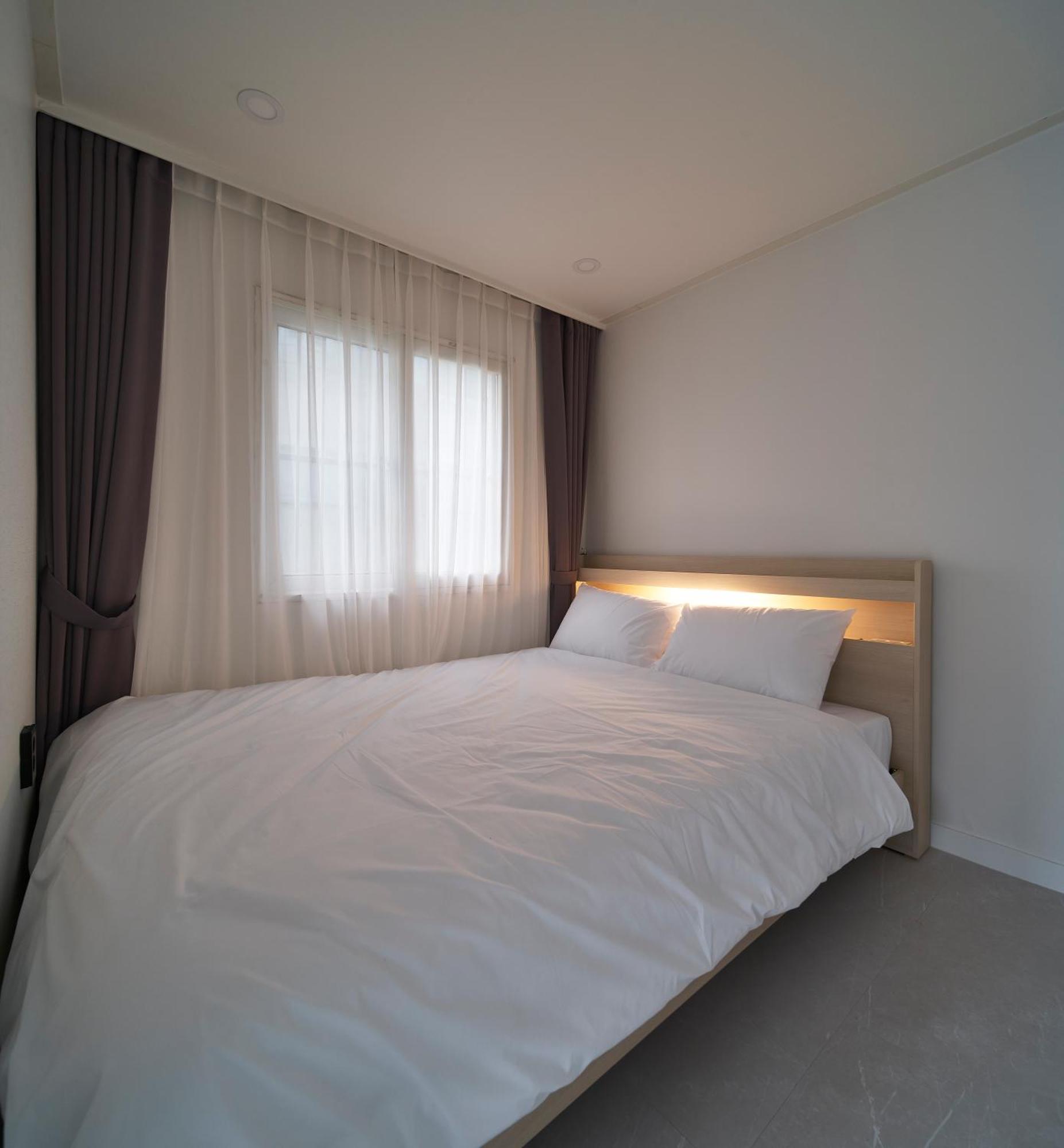Jinsim House In Hongdea Apartment Seoul Exterior photo